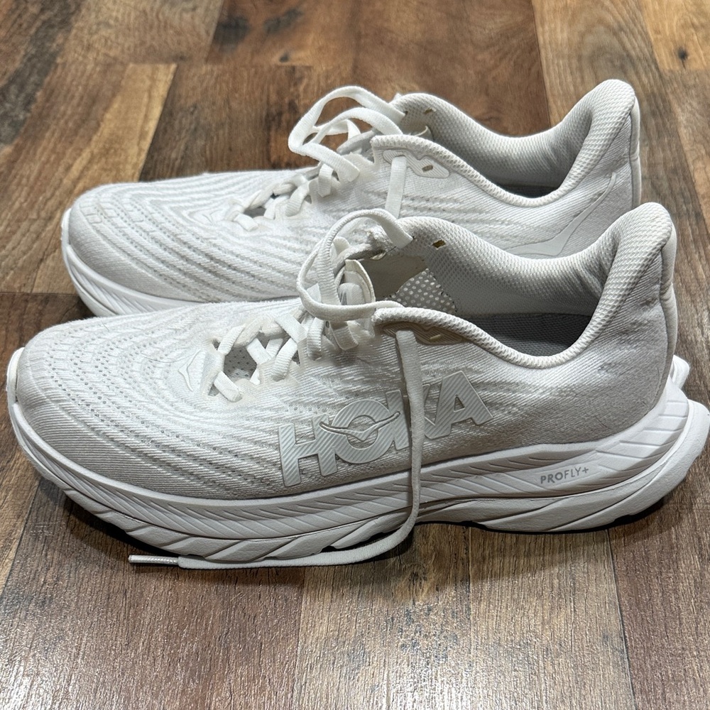 Hoka White Mach 5 - Women’s Size 8.5 Athletic Sneakers